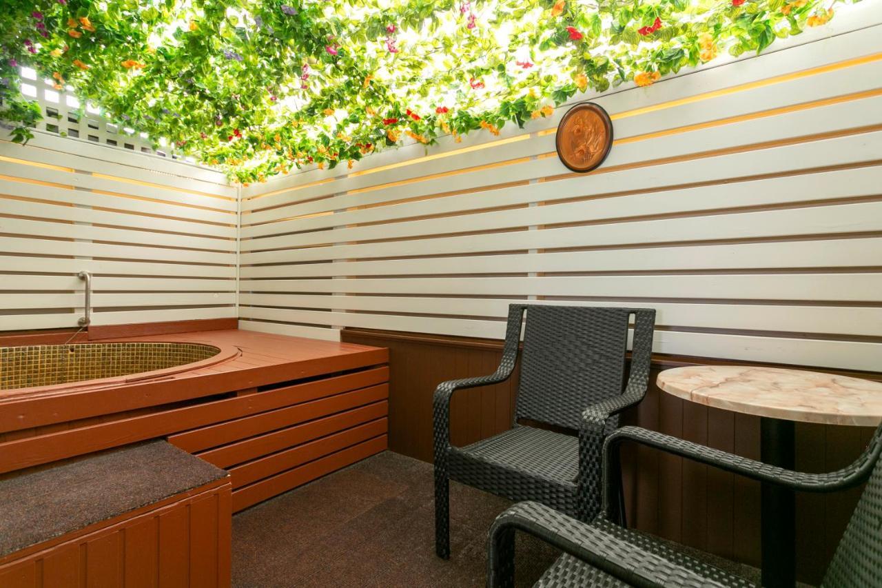 אגם טאופו Vu Thermal Lodge - Adults Only Motel מראה חיצוני תמונה